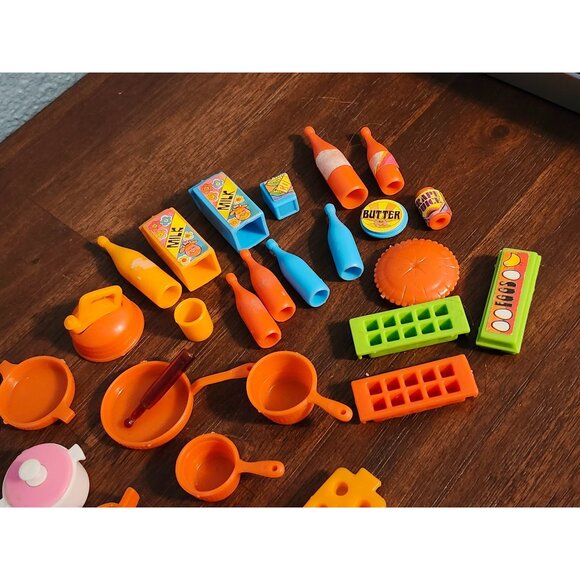 Vintage Barbie Dream Home Accessories 52 Piece Lot - Picture 2 of 4